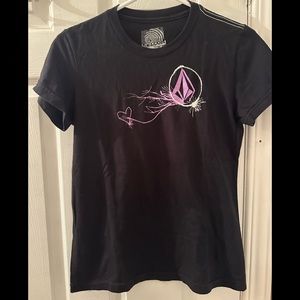 Volcolm Women’s Black Slim Fit T-Shirt size large